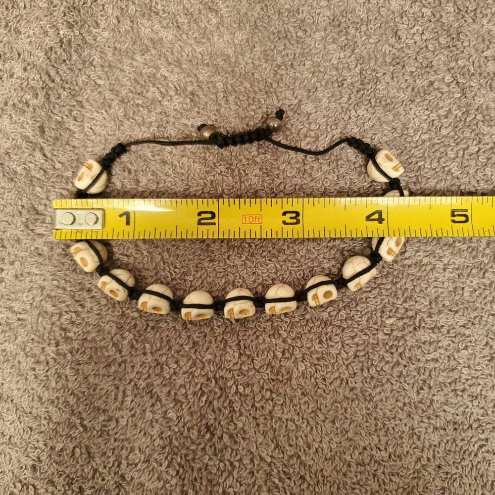 Halloween Skull Beaded Adjustable Bracelet - Picture 3 of 4